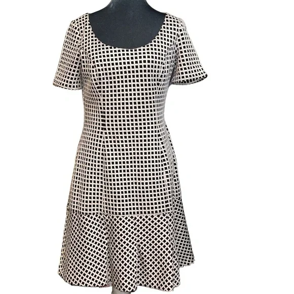 Nine West | Dresses | Nine West Soft Comfortable Midi Dress Lightly  Textured Check Design Fitted Fit | Poshmark